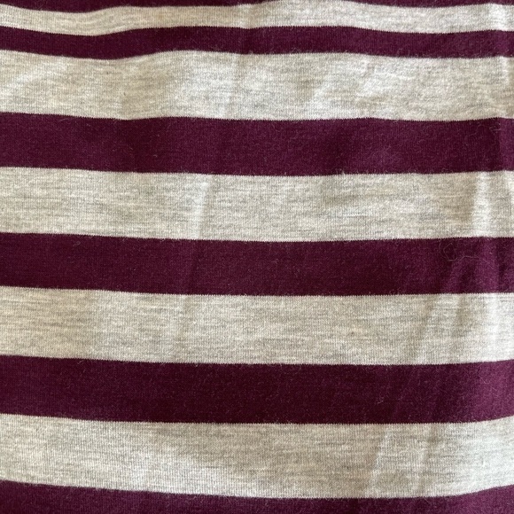 Sunday top in wine and gray in a size 1X - Picture 7 of 11